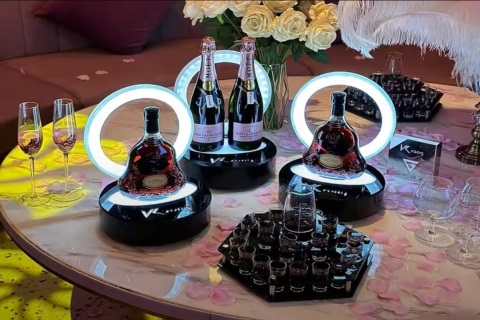 阿坝新开业KTV招聘上班省心.机票报销